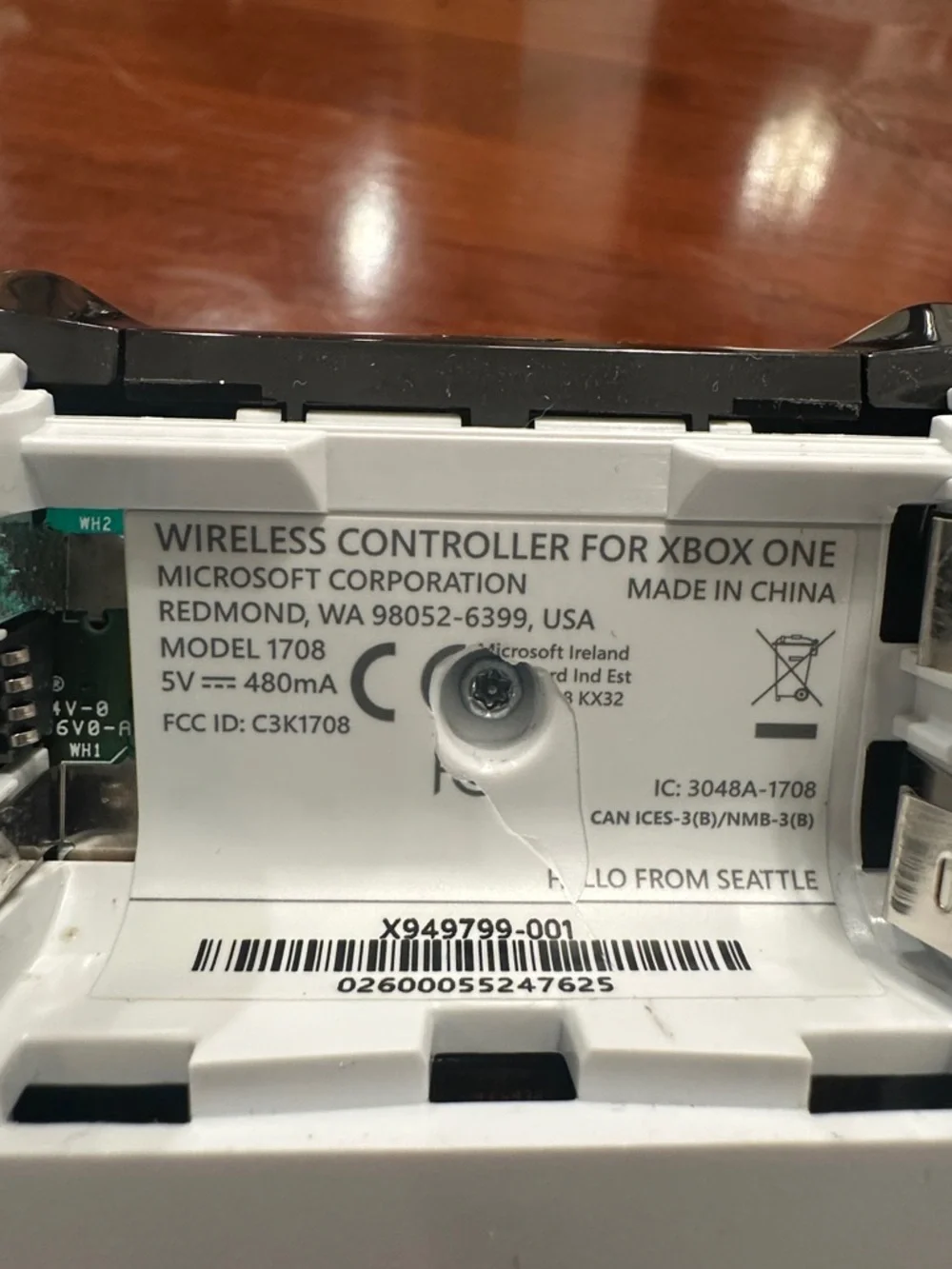 White Wireless Controller